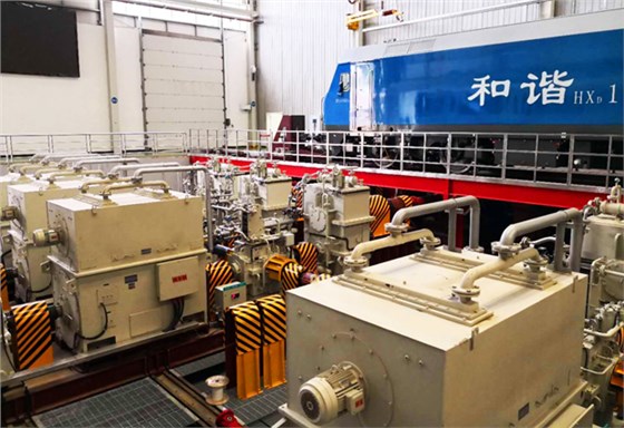 皖南電機為中國鐵路總公司和諧號機車設(shè)計制造的專用試驗臺架